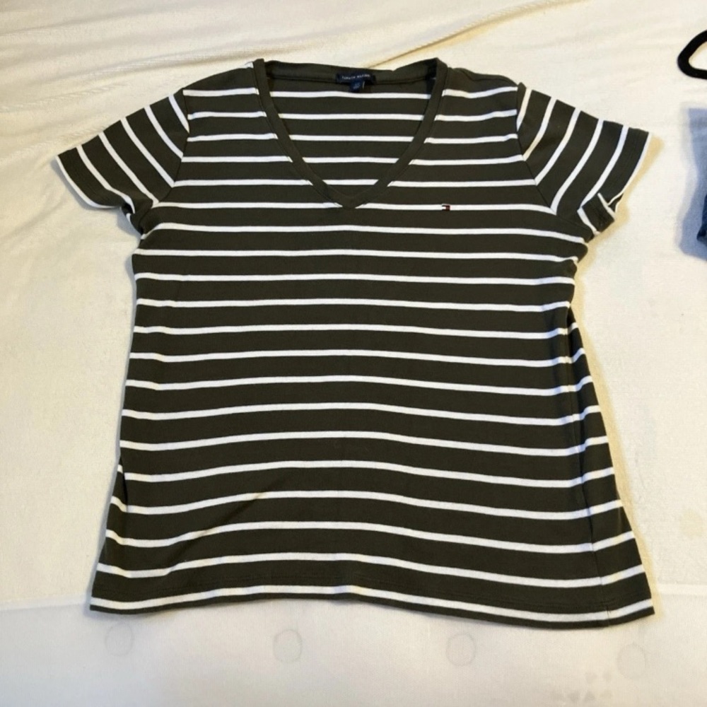 Tommy Hilfiger Oliver Green White Striped V Neck Short Sleeve 100% Cotton Top L
